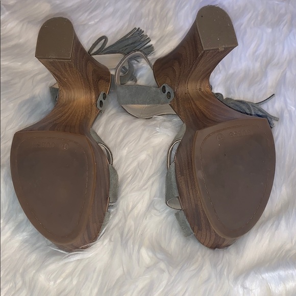 Guess Sage Green Platform Shoes - Picture 3 of 5